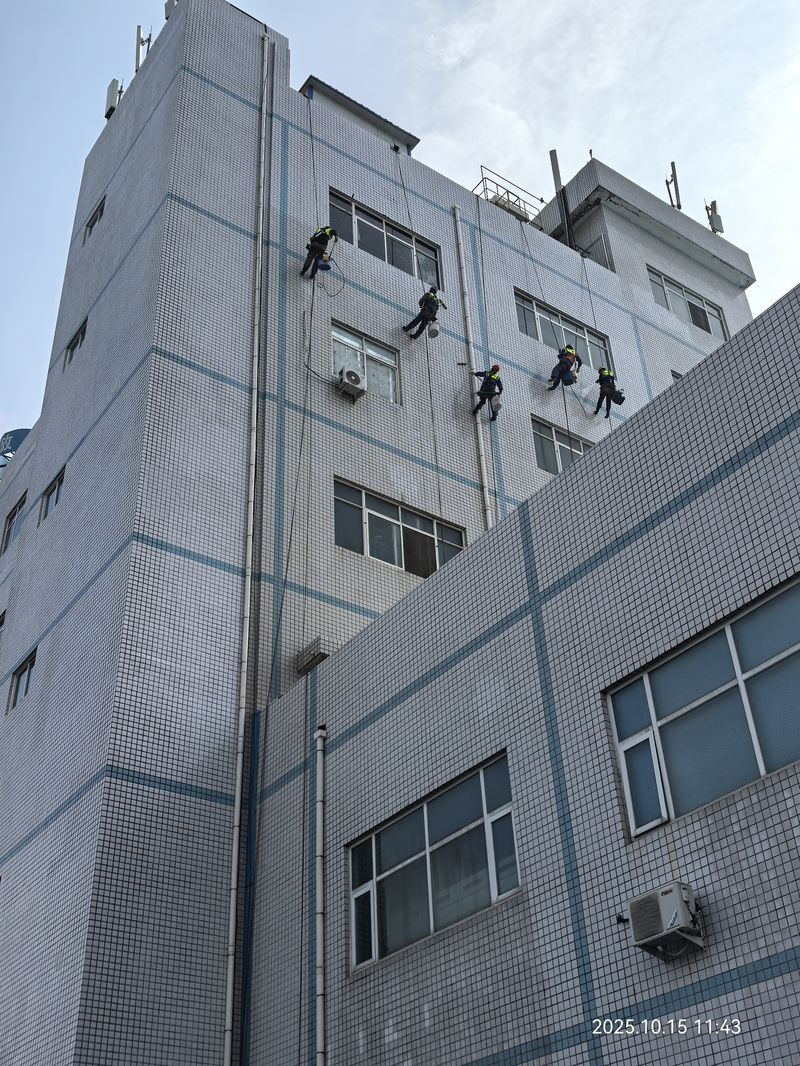 立白车间外墙清洗